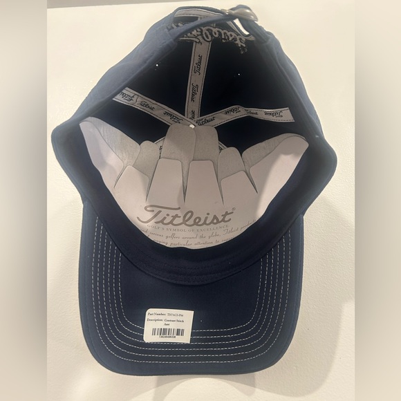 NWT - Titleist Navy Blue Hat with White Stitching - Picture 4 of 5